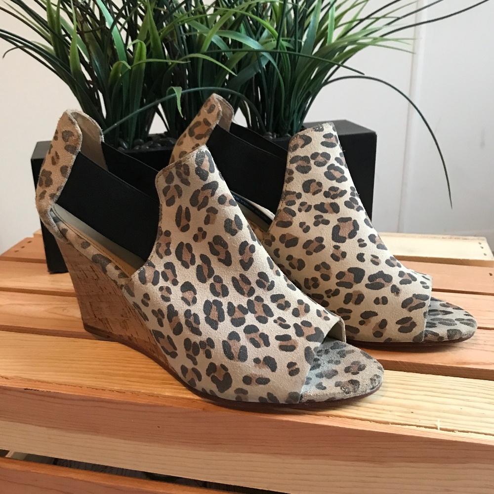 Marchez Vous Blue | 8 | Leather Wedge Sandals